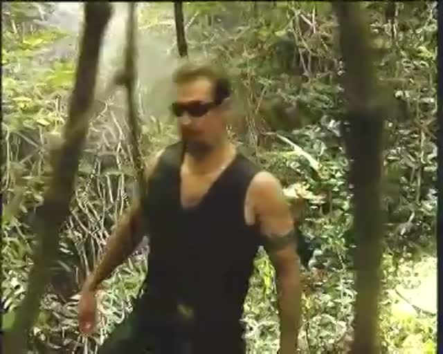 Vidéo Optic 2000 Retrouve Atol Dans La Forêt