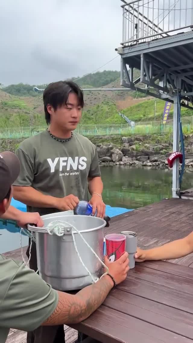 Quand Tu Dois Partager Ton Pespi Avec Tes Amis Quand Tu Dois Partager Ton Pespi Avec Tes Amis